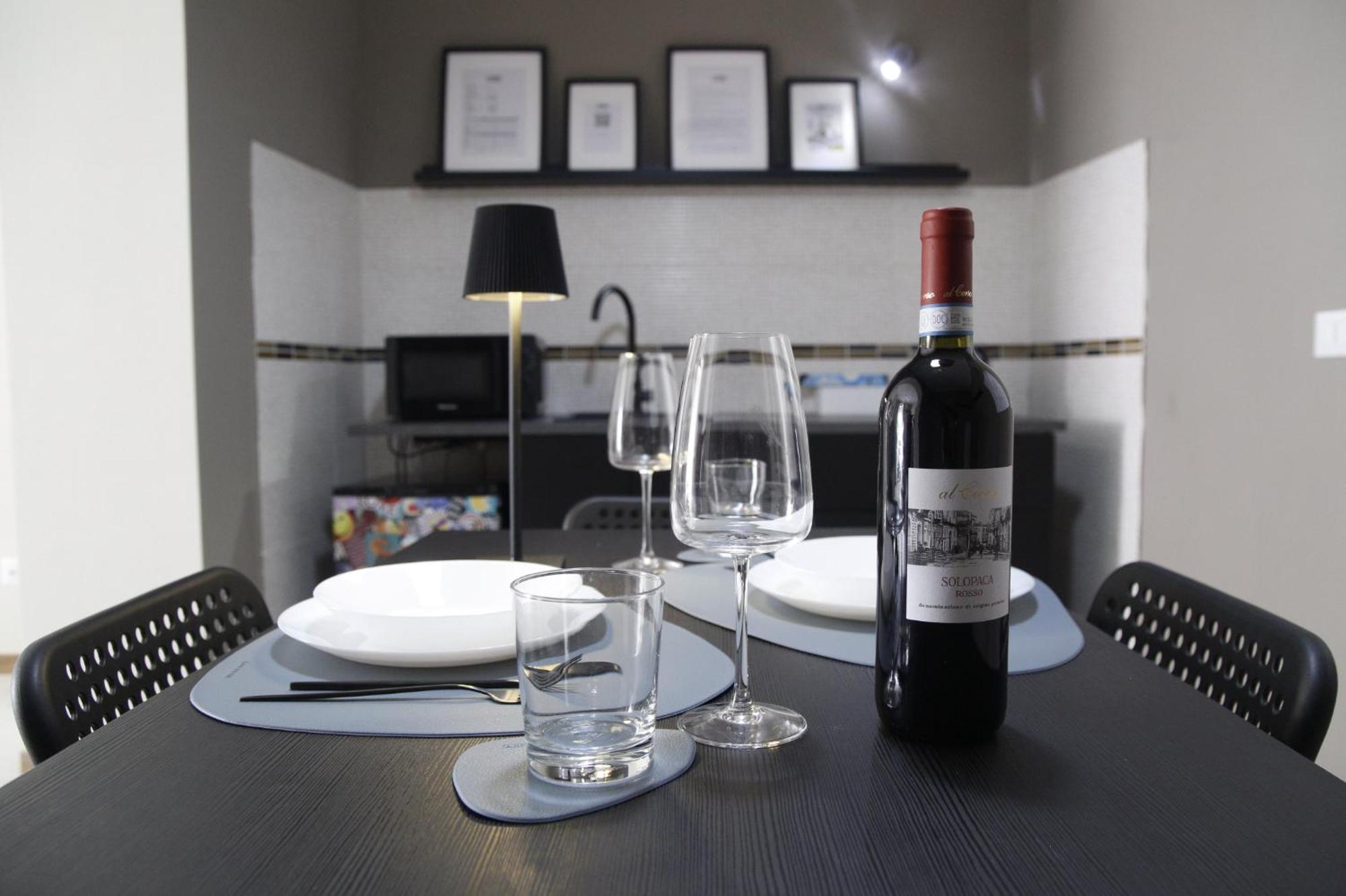 Grey Apartment Caiazzo Buitenkant foto