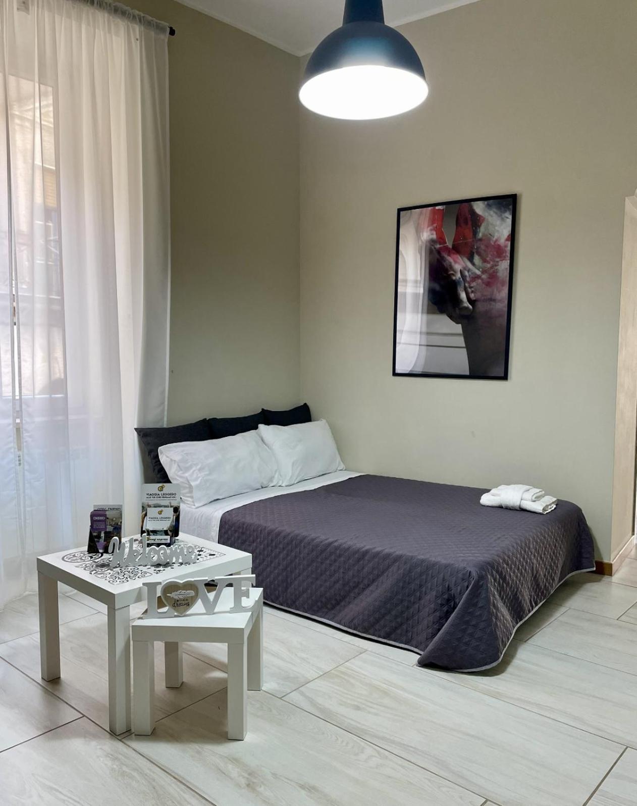 Grey Apartment Caiazzo Buitenkant foto